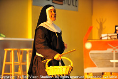 emw_20140917_195608_Gilbert_Nunsense_0402