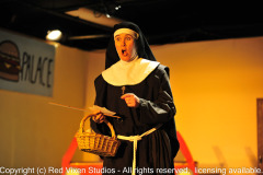 emw_20140917_195747_Gilbert_Nunsense_0438