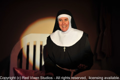 emw_20140917_212016_Gilbert_Nunsense_2121