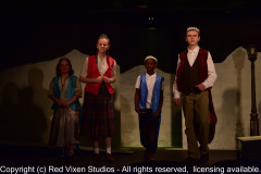 emw_20190404_205719_Gilbert_LionWitchWardrobe_1778